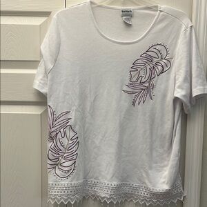 Bon Worth Graphic Embellished Short Sleeve Tee White Purple